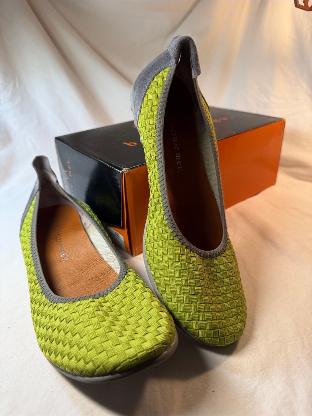 bernie mev. Lime Green Woven Slip-On Ballet Flats size 11